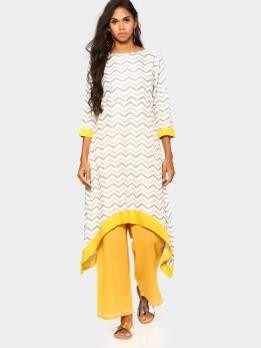 LIVA_Kurta_Pajama_Of_Asymmetric_Hemlines