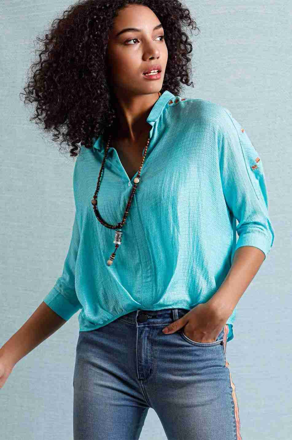 LIVA-Fluid-Fashion-Tops-Jeans-Secret-To-Slim-Dressing-Is-Proportion