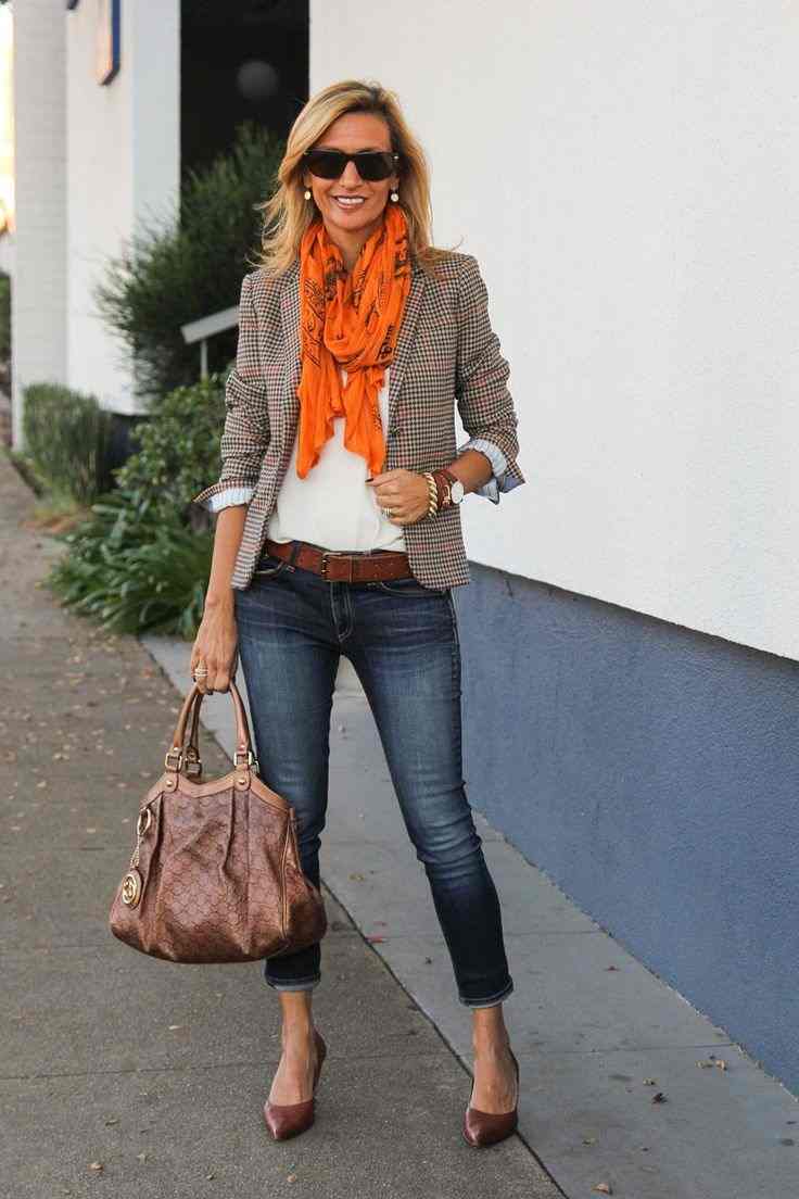 LIVA-Stoles-Business-Casual