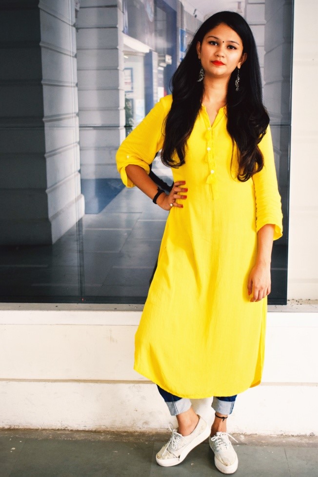 LIVA- Casual-Friday-Trends-Bright-Kurta-With-Cropped-Jeans