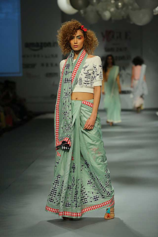 LIVA-Fashion-Stylish-Tops-for-Saree-The-Crop-Top