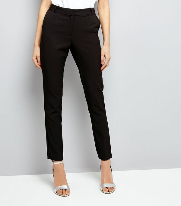 A Well-Cut Black Trouser