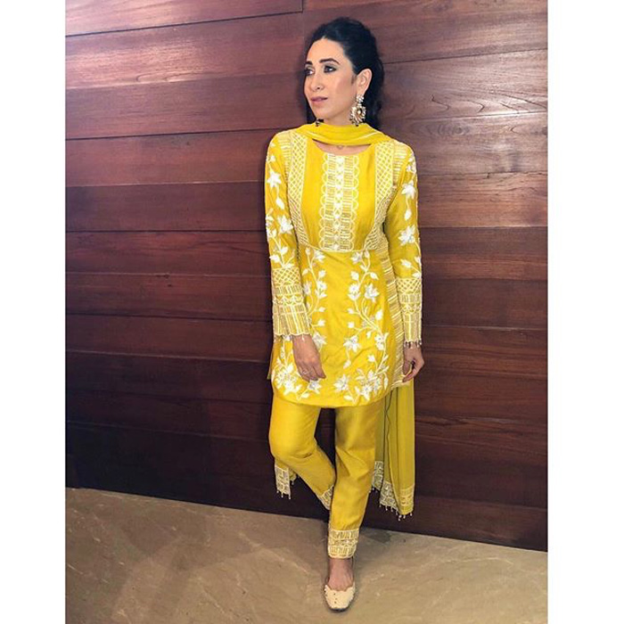 Kurta-for-the-festive-season-Karisma-Kapoor